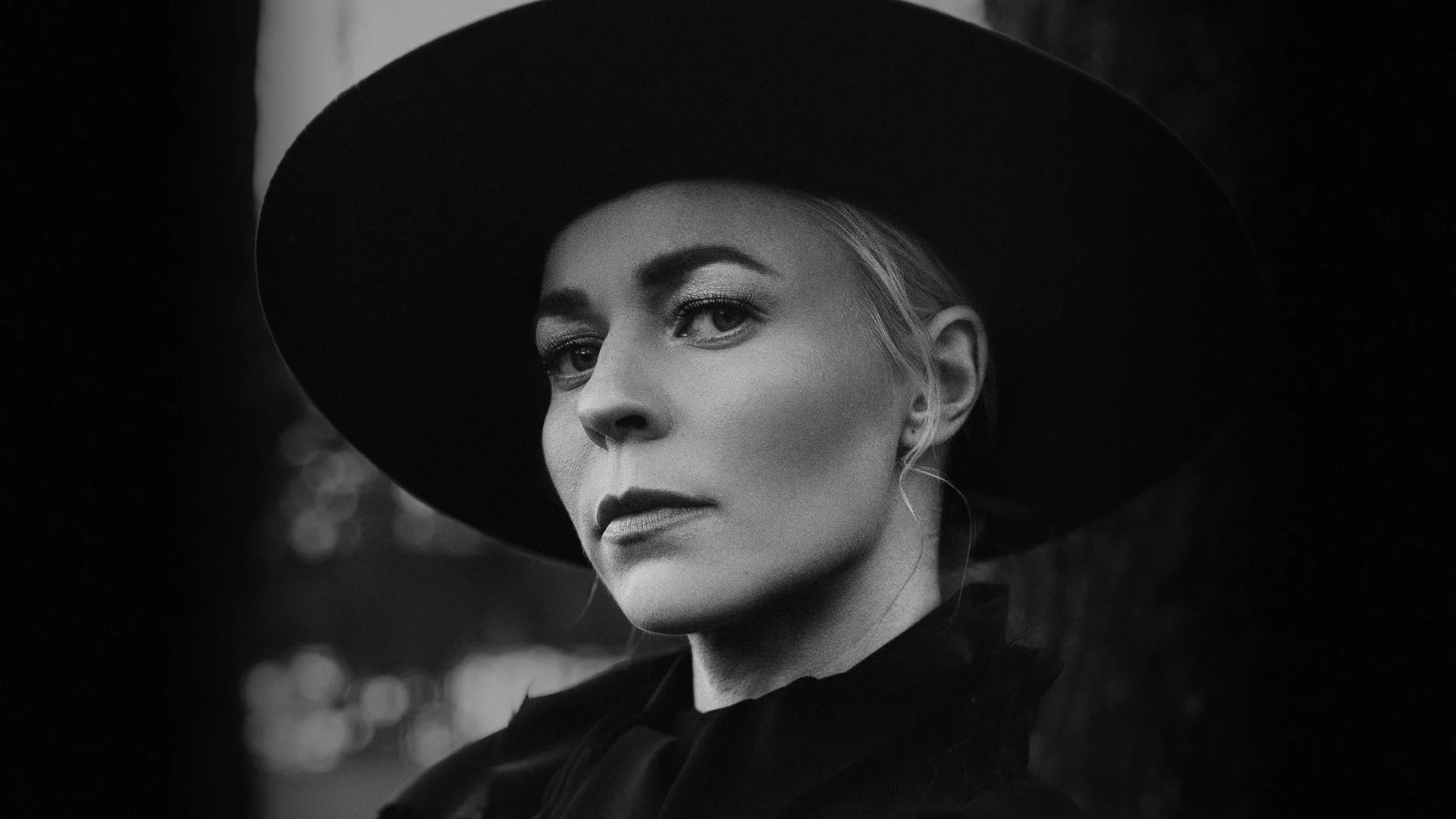 Vesala at The Lightroom