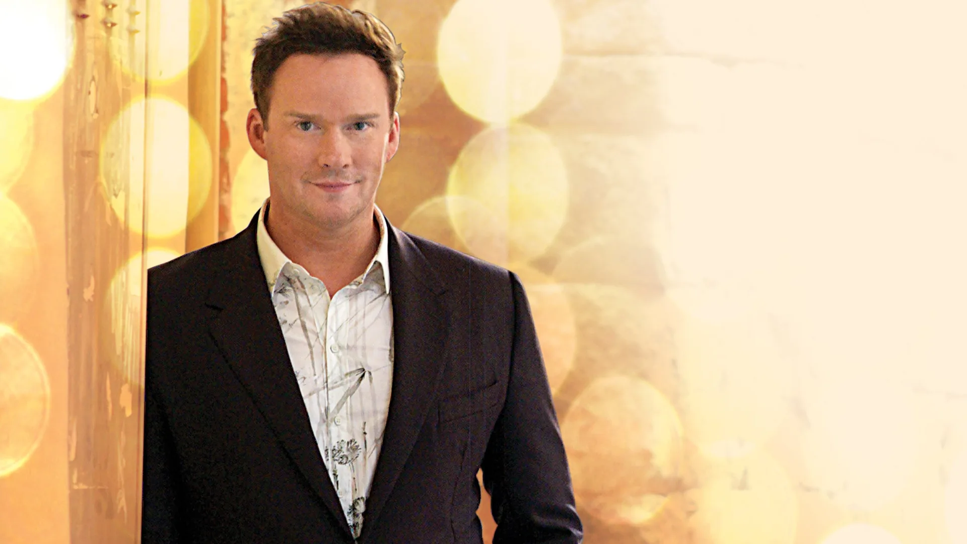 Russell Watson at Historic Lavenham 'Big Top' Theatre
