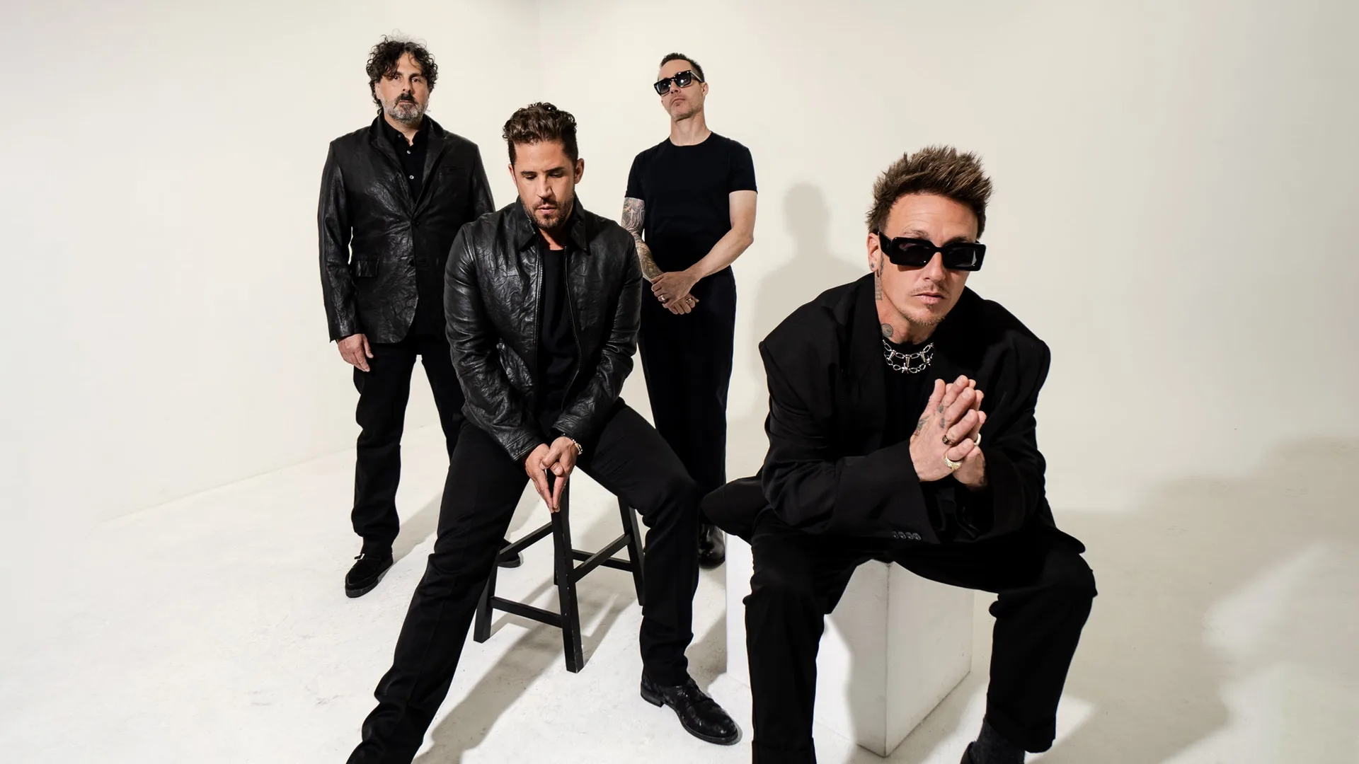 Papa Roach - Rise of the Roach