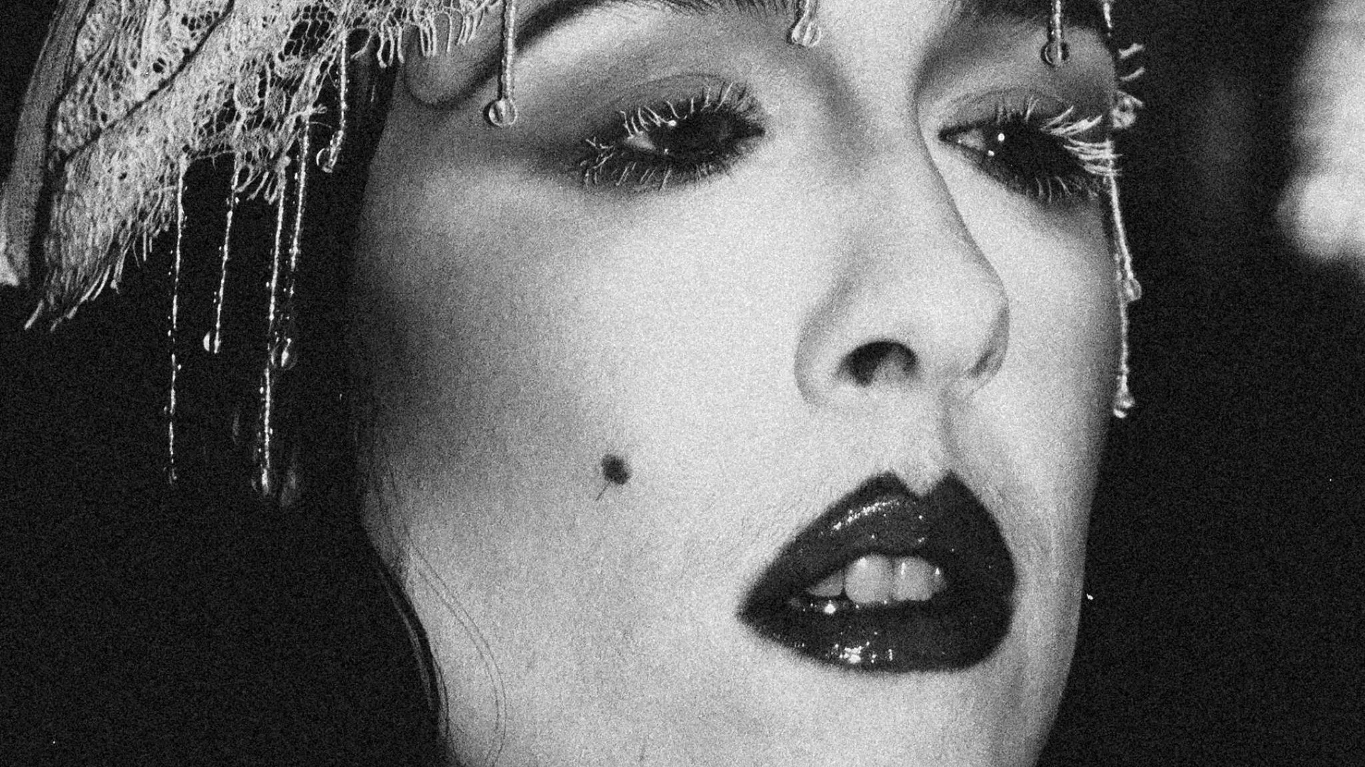 Allie X ** Moved Too Trinity - Fyfe Hal ** at Trinity Arts Centre