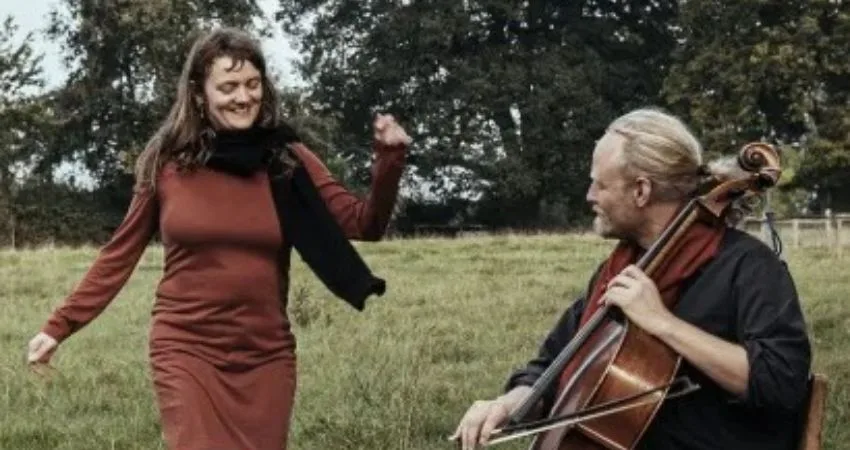 Hannah James and Toby Kuhn at Walthamstow Folk Club