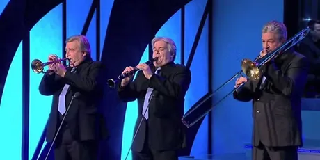 The Cottle Brothers Dixieland All-star Band / Band Mawr Llawn Sêr Dixieland y Brodyr Cottle