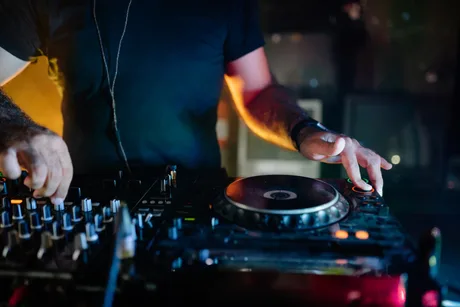 GOO - Daniel Avery & Richard Fearless