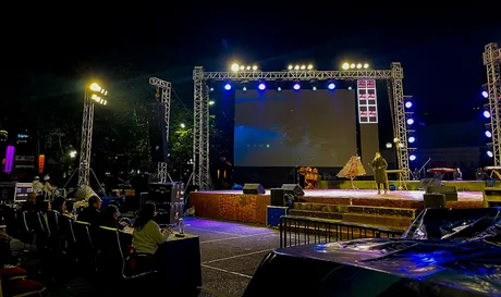 Music River Cruise with Rod Stewart tribute