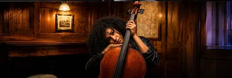 Sunday's Live Music: A chick with a Cello by the River Thames