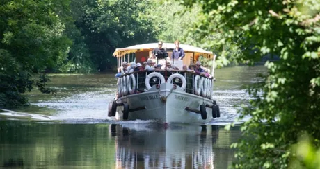 Music River Cruise with Dolly Parton Tribute
