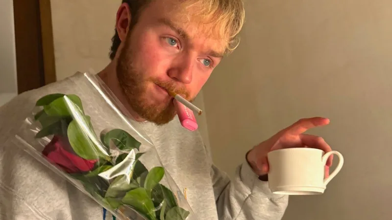 Finlay Christie: New Super Special Secret Tour