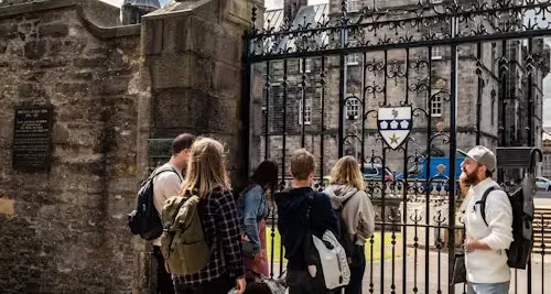 Edinburgh: Edinburgh Castle Entry Ticket + Harry Potter Walking Tour