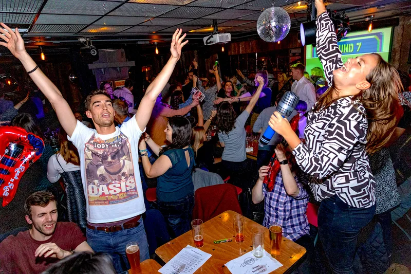 Sounds Familiar Music Quiz - Hull