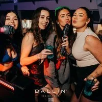Old School Anthems vs UK Garage