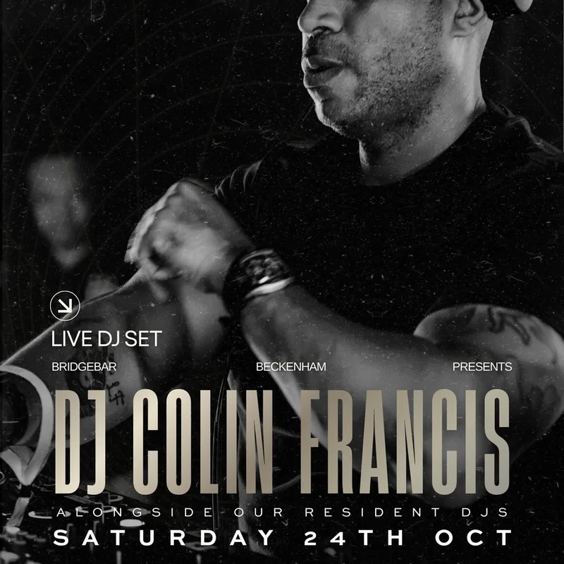 DJ Colin Francis at Bridgebar