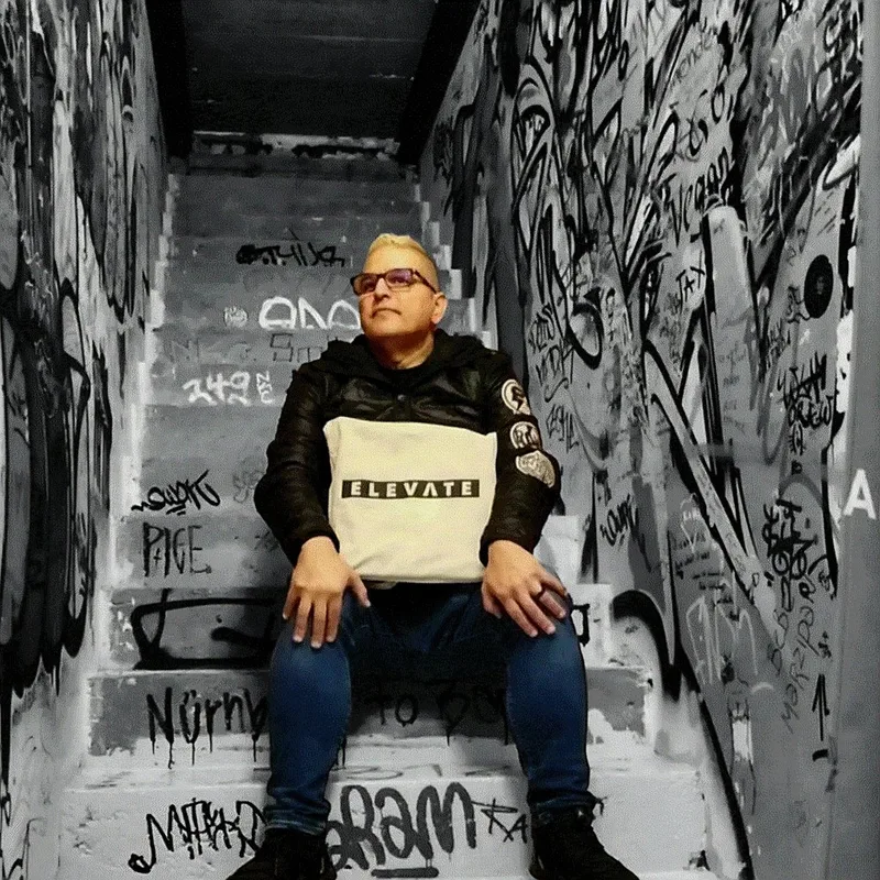 I Am & Resonate Pres. Doc Martin