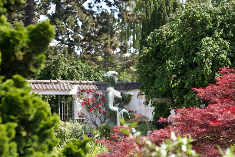 Formal garden tours