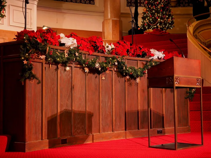 The Big Christmas Sing A-Long with Aled Jones and Alexander Armstrong