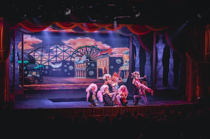Dextro @ Theatreship