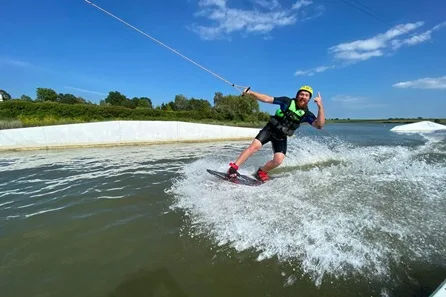 Beginners Wakeboarding Lesson at Curve Water Sports