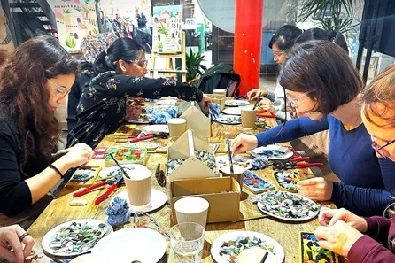 Make Your Own Traditional Mosaic with Cocktail at Art Play London