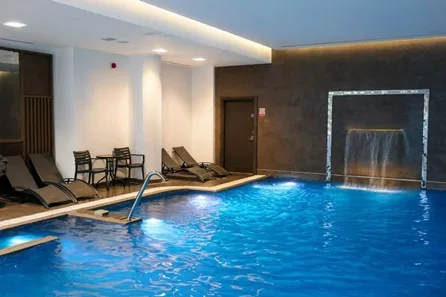 Relaxing 50 Minute Full Body Massage with Fizz and Afternoon Tea for Two at Beauty & Melody Courthouse Spa, Shoreditch