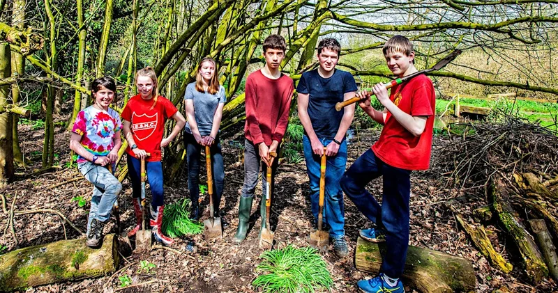 Young Wardens Ipswich at Spring Wood (ECC 2815)
