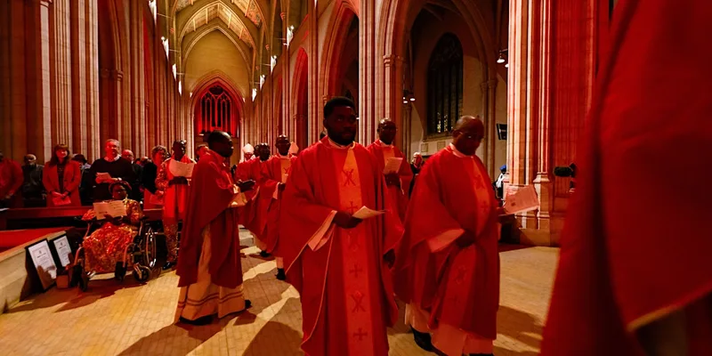 #RedWednesday Holy Mass, London