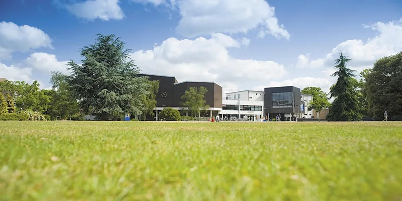 Central Whiteknights Campus: From Parkland to University