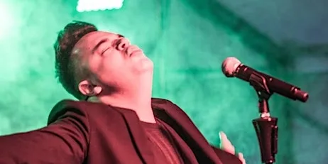 Marc As Robbie- A Robbie Williams tribute