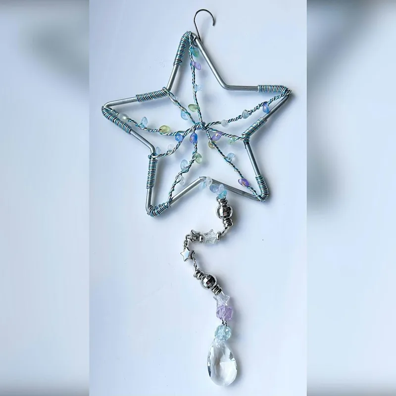 Make a star shaped suncatcher @Field and Fodder Durham
