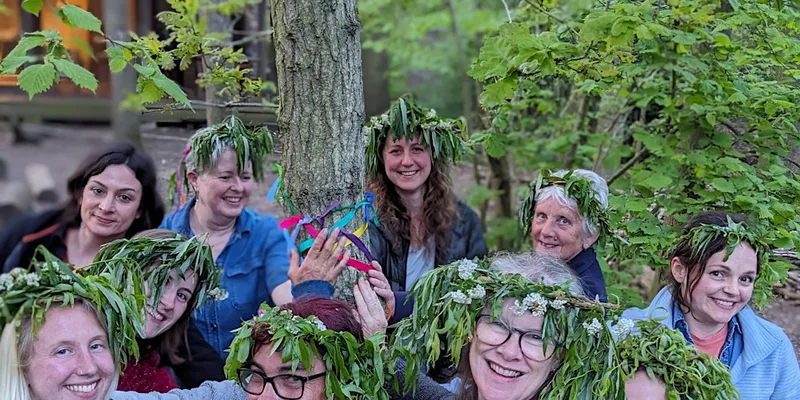 Women of the woods August E4P 2805