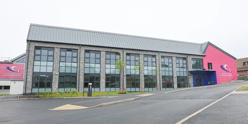 Gorseinon - School Leavers' Open Evening / Noson Agored Ymadawyr Ysgol