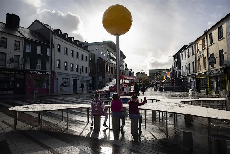 Urban Mirror: Mapping Food, Space and the City