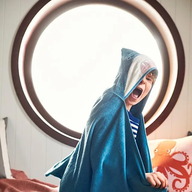Shark Art-tack