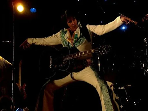 Ciarán Houlihan - Elvis Tribute