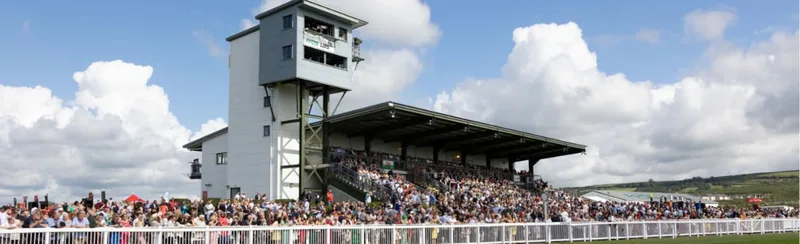 Jumps Season Opener Raceday - Ffos Las Racecourse