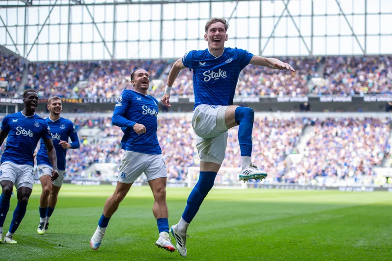 Everton v Brighton & Hove Albion