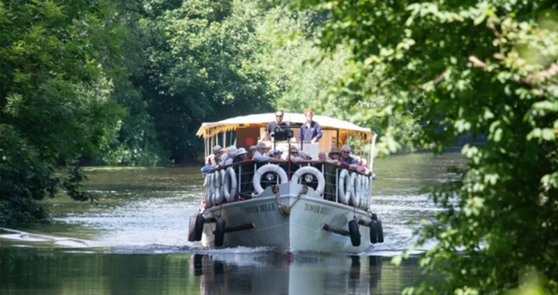 Music River Cruise with Rod Stewart tribute